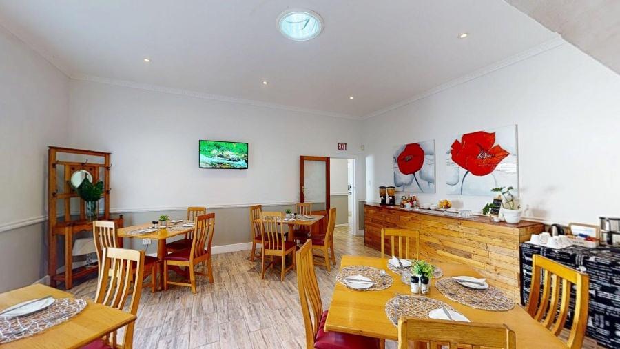 8 Bedroom Property for Sale in Summerstrand Eastern Cape